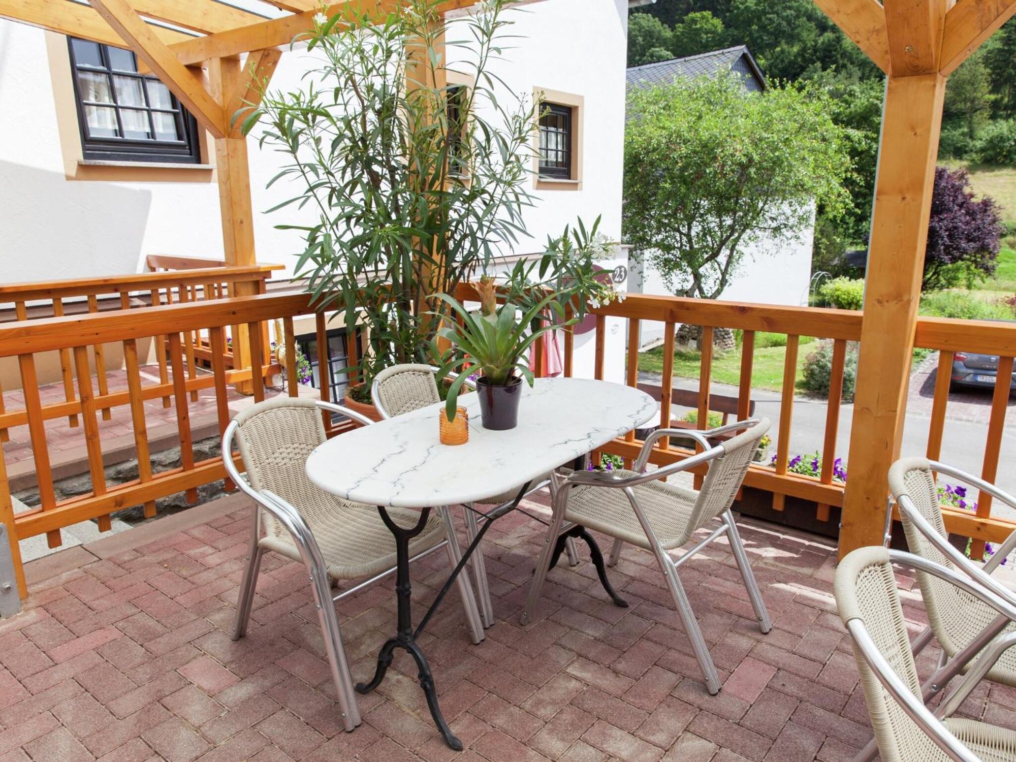 A Modern Apartment In The Hunsr Ck Region S Romantic Drohn Valley Merschbach Екстериор снимка