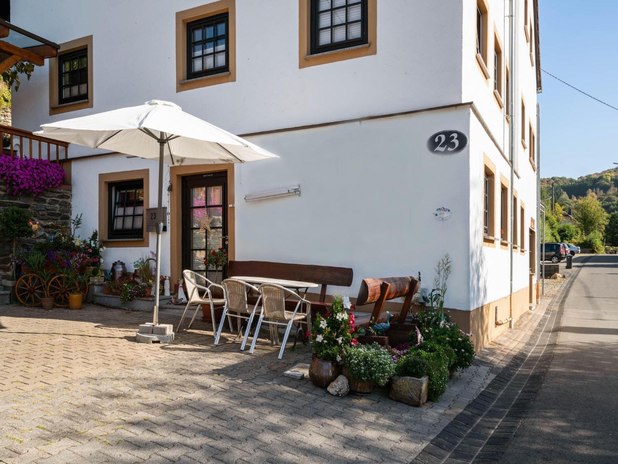 A Modern Apartment In The Hunsr Ck Region S Romantic Drohn Valley Merschbach Екстериор снимка