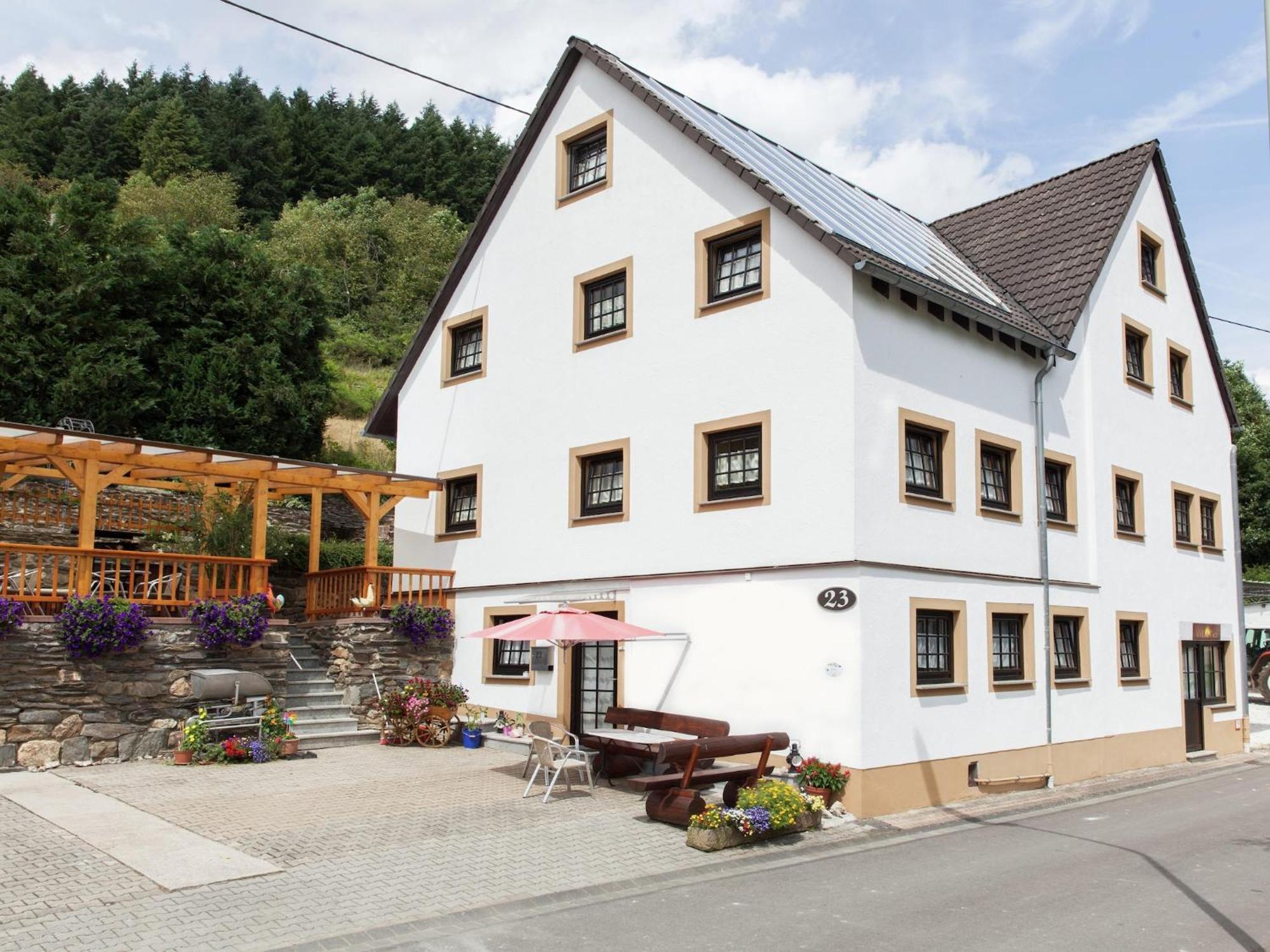 A Modern Apartment In The Hunsr Ck Region S Romantic Drohn Valley Merschbach Екстериор снимка