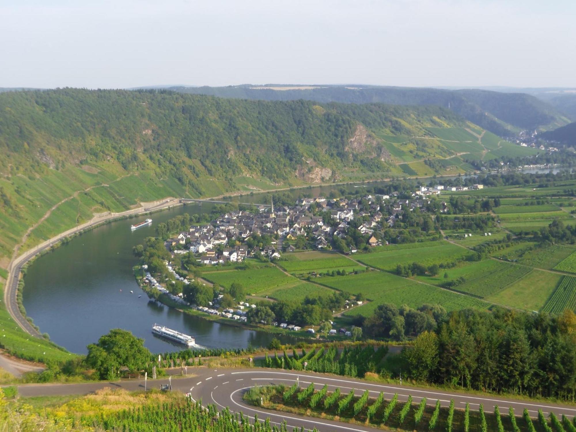 A Modern Apartment In The Hunsr Ck Region S Romantic Drohn Valley Merschbach Екстериор снимка